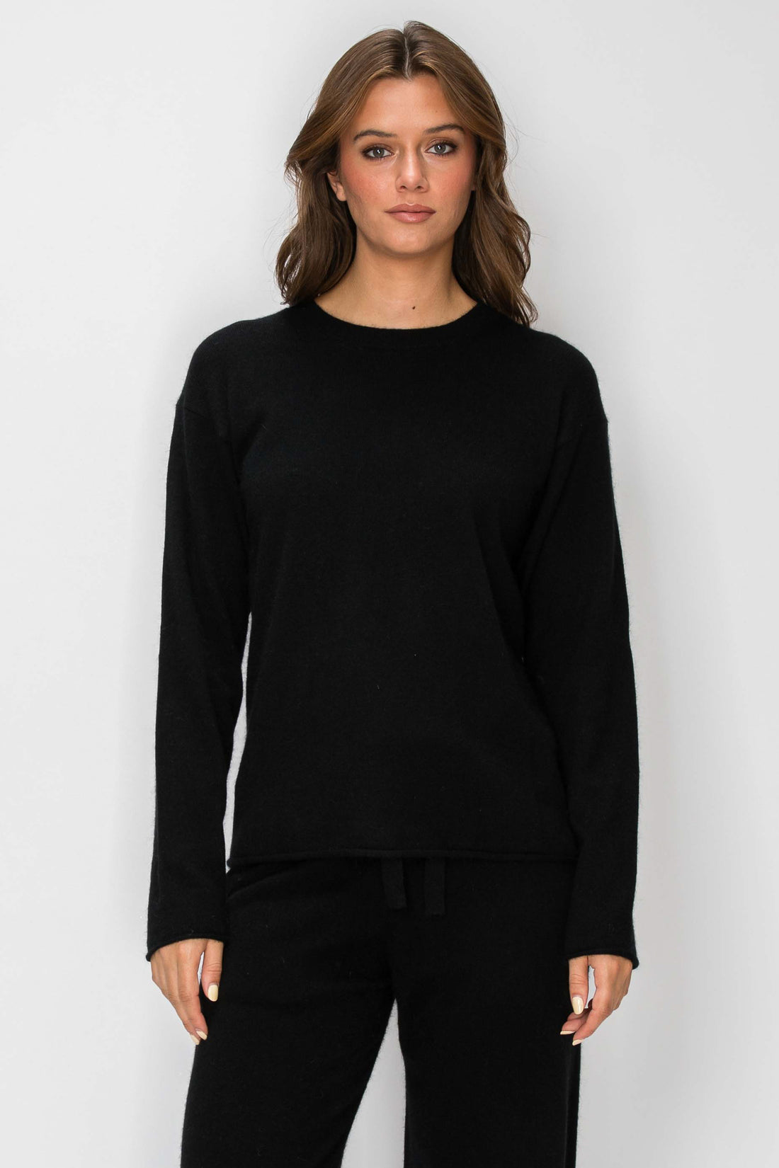 T1233 Cloudmere Raw Edge Pullover - Black