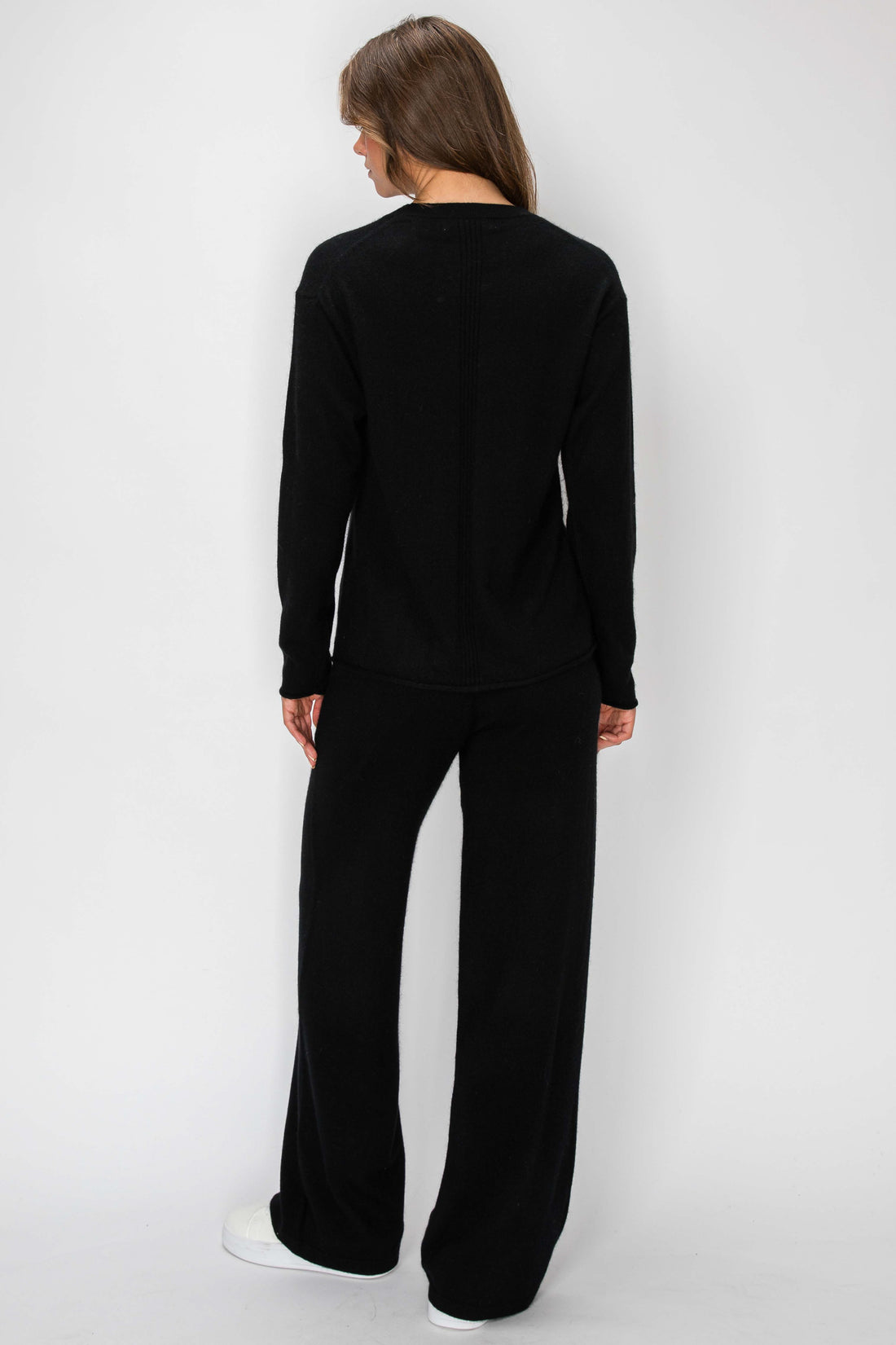 T1233 Cloudmere Raw Edge Pullover - Black